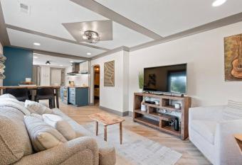 Caretakers Cottage allows 18 year olds to book a room