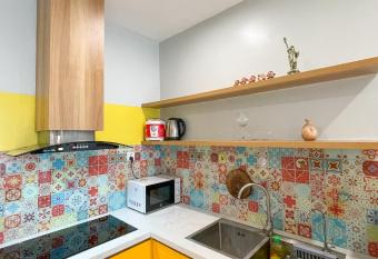 It Dust Homestay 5 - The Sunny Apartment has Balcony rooms