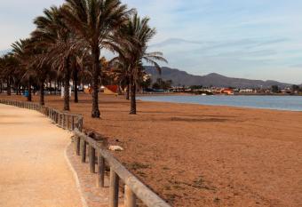 Apartamento Completo Villa Cristal Playa allows 18 year olds to book a room