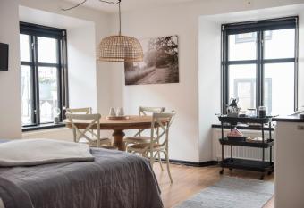 Hotell Repet allows 18 year olds to book a room