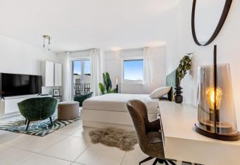 Bright Belair Gem Experience the City in Style has Balcony rooms