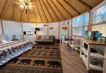 Glamping-Sky Dome Yurt-Tiny House-2 modern composting toilet has Balcony rooms