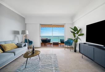 Vue mer : Appartement 4 Chambres has Balcony rooms