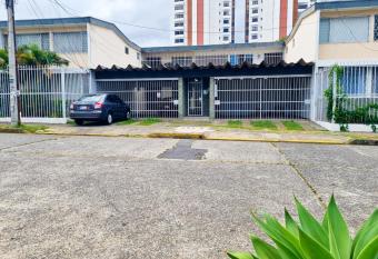 Sabana Studios has Balcony rooms