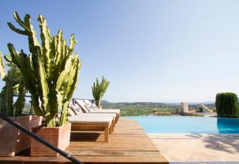 Can Cota Boutique - Turismo de interior allows 18 year olds to book a room