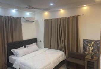 Jennyessel   s Flat has Balcony rooms