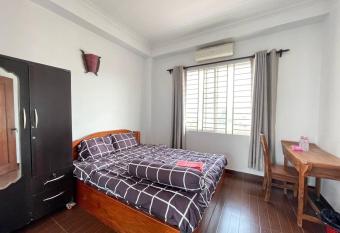 Combretrata has Smoking/Balcony rooms