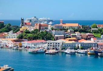 Oceans Rental Apartments has Balcony rooms