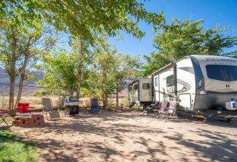 Moab RV Resort Fully Setup RV for Glamping OK64 allows 18 year olds to book a room