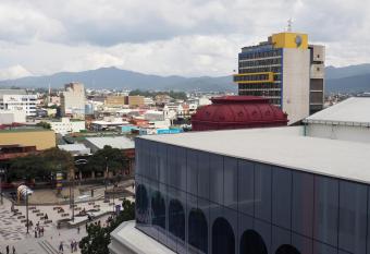Nuevo Maragato Hotel & Hostel has Balcony rooms