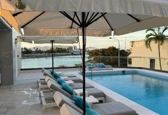 Belmoral Corporate Suites has Balcony rooms