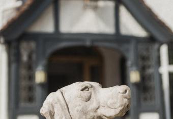 Merchants Manor Spa has Balcony rooms