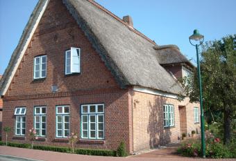 Ferienwohnung Bl  tenpracht Jork has Balcony rooms