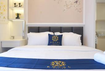 Royal Suites Studio 10QQ Floor - Citra Plaza Nagoya Apartment has Balcony rooms