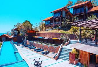 Alama Sea Village Resort - SHA Extra Plus has Balcony rooms