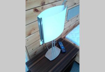 Studio Champfer has rooms with a private hot tub