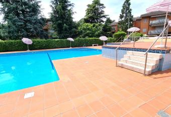 Appartamenti Mary allows 18 year olds to book a room