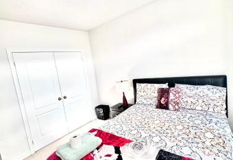 Bellhaven Beautiful Home has Balcony rooms