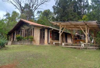 Sitio Humanaterra: natureza e acolhimento. has Balcony rooms