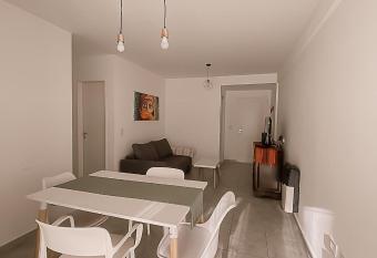 excelente ubicaci  n! Con cochera has Balcony rooms