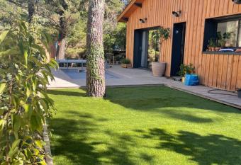 Maison avec piscine, plage sud has Balcony rooms