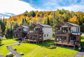 Les Chalets Sauvignon allows 18 year olds to book a room