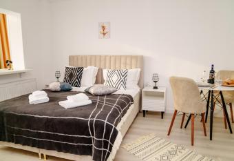 Studio Lounge has Balcony rooms