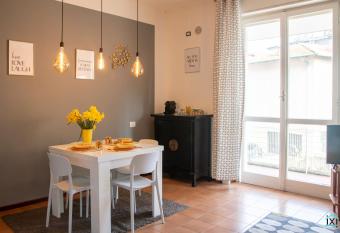 Sanvito 66 apartment - Ixihome allows 18 year olds to book a room