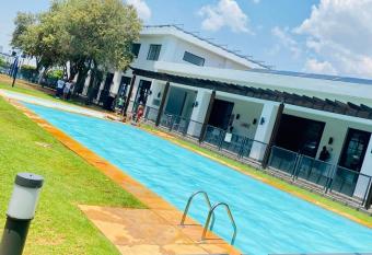 A little sanctuary has Balcony rooms