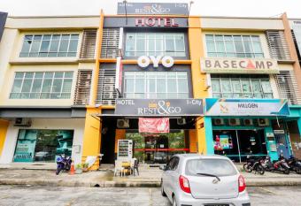 OYO 90460 Hotel Kl2f Rest & Go allows 18 year olds to book a room
