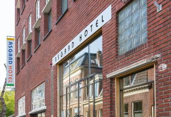 Asgard Hotel has Balcony rooms