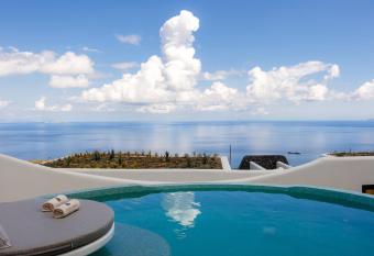 Secret Path Luxury Villas has Balcony rooms