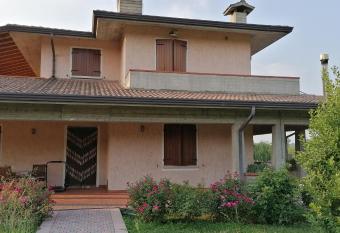 Arcobaleno has Balcony rooms