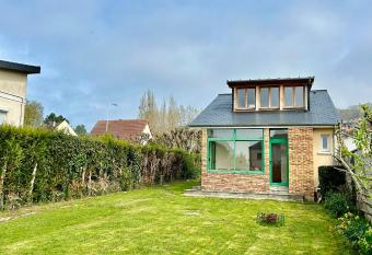 Voyage    Blonville has Balcony rooms