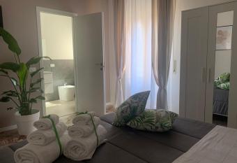 b&b Calvino allows 18 year olds to book a room