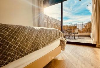Maison - Jardin - Terrasse - Netflix - JO 2024 PARIS has Balcony rooms