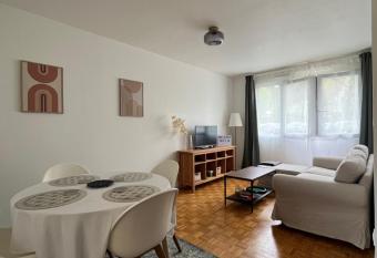 Appartement Cosy et Confortable has Balcony rooms