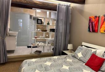 Vincenti s Nest allows 18 year olds to book a room