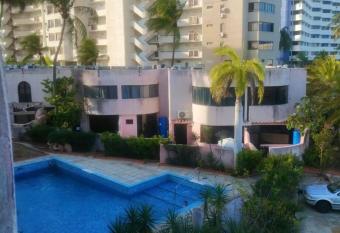 Porlamar La Reserve frente a La Vela has Balcony rooms