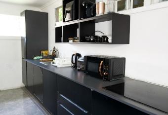 holiday home 2 bed has Balcony rooms