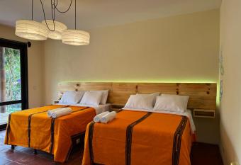 Hotel Panajachel Oasis has Balcony rooms