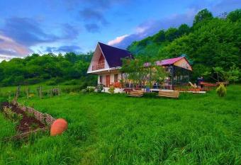 Villa Rbona has Balcony rooms