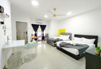 Rimba Section 9 - Double Storey by Manhattan Group has Balcony rooms