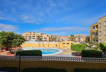 GreenWaves con piscina has Balcony rooms