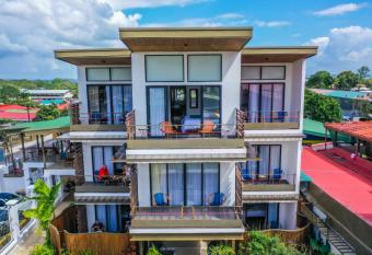 La Fortuna Lodge by Treebu Hotels allows 18 year olds to book a room