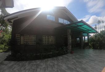 Villa del Carmen Haven Bohol has Balcony rooms