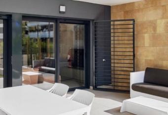 fancy apartment in flamenco village has Balcony rooms