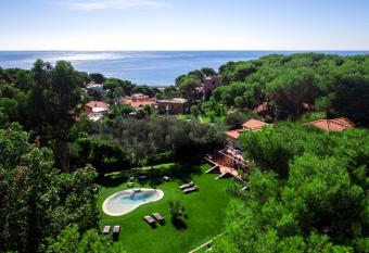 B&B Dodici Lune allows 18 year olds to book a room