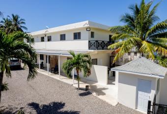 Sands Great Bay has Balcony rooms