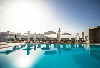 IG Nachosol Premium Apartments by Servatur (Adults Only) allows 18 year olds to book a room